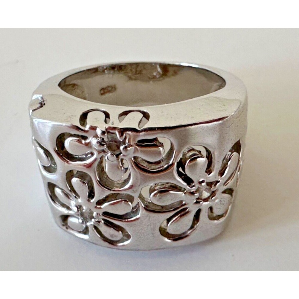 Daisy Cut Out Ring Crystals Size 5.5 Silver Flower Statement RSG Signed